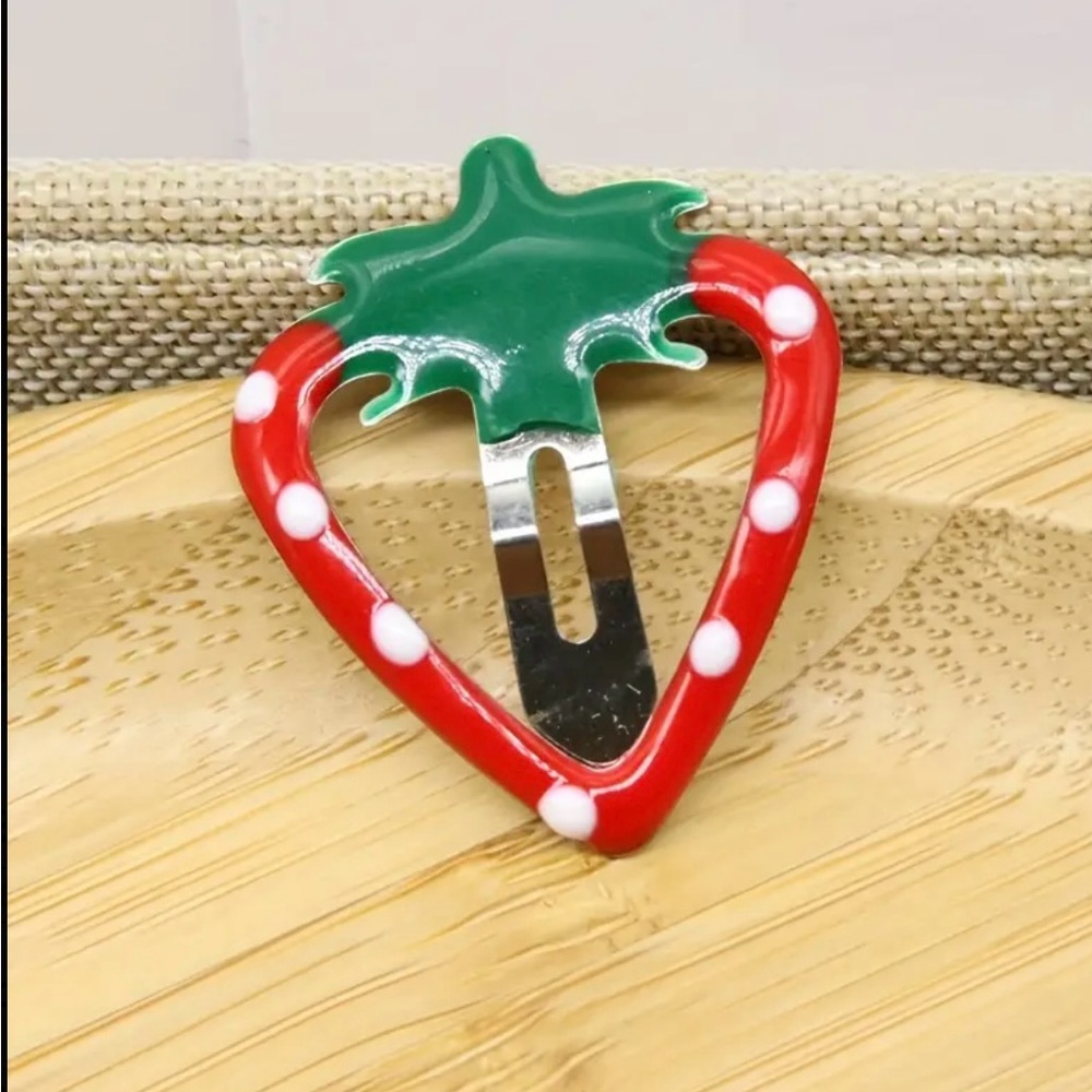 Strawberry Hair Clips set of 5 - Picture 3 of 5
